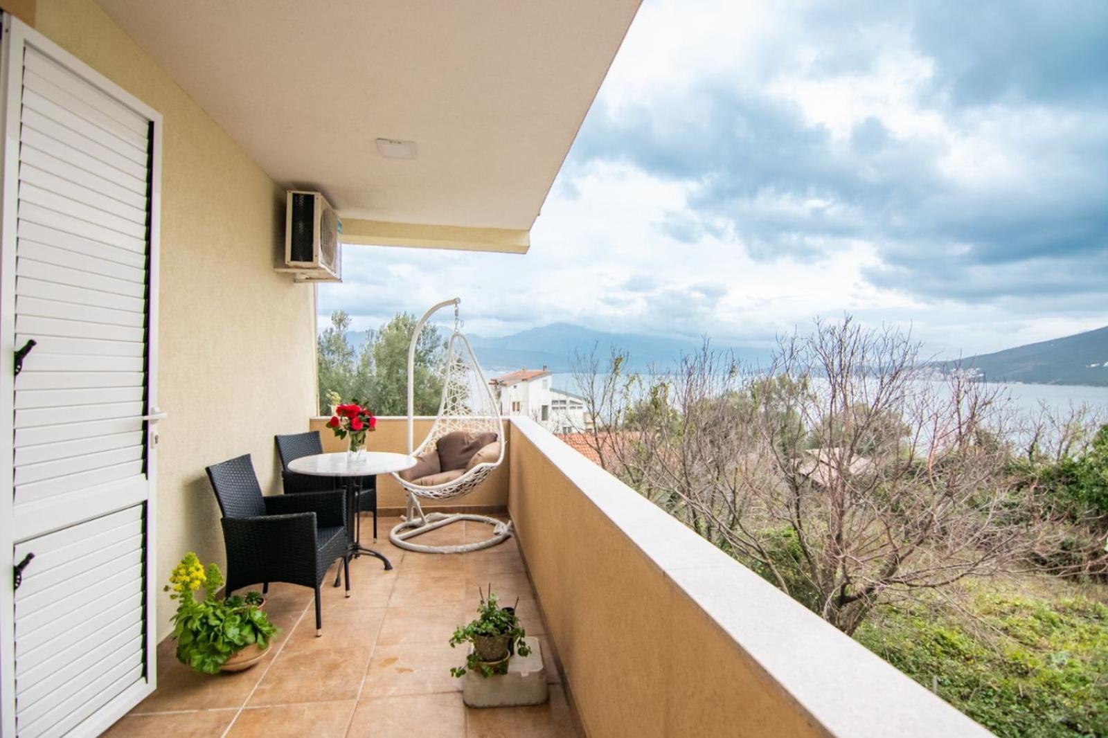Apartments Savic แฮร์เซ็ก-โนวี ภายนอก รูปภาพ